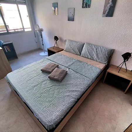 Habitación en casa particular En Compartido W Host