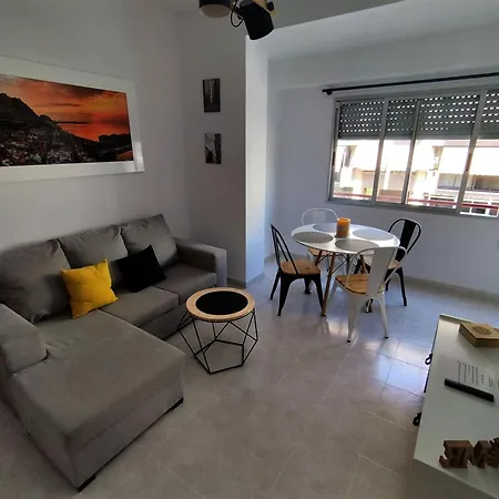 En Compartido W Host Habitación en casa particular Alicante